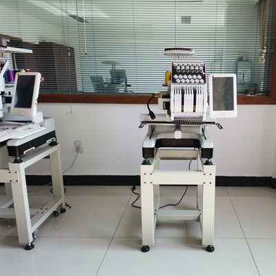 Vestiti da lavoro all'ingrosso della macchina del ricamo del computer della Cina automatizzati sulle vendite
